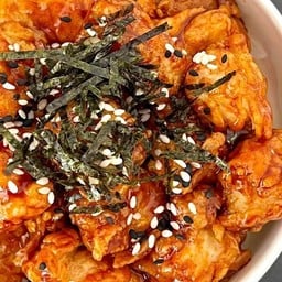 จ้าวอ้วนไก่ทอดซอสเกาหลี ตลาดแม่กิมเตียง