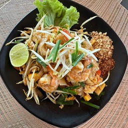 ผัดไทกุ้งสด