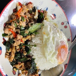 คนชายขายข้าว (กะเพราพริกแห้ง)