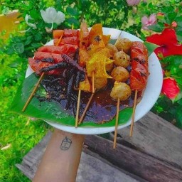 อาหารตามสั้ง&ลูกชิ้นทอด 🍢 อัจฉรา 🍡 สาขาพาร์ควิว