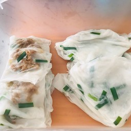 ยำข้าวซอยน้อย