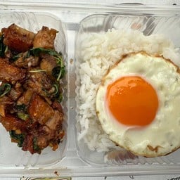หมูกรอบบ้านแม่