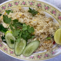 (ใหญ่) ข้าวผัดคะน้าปลาเค็ม