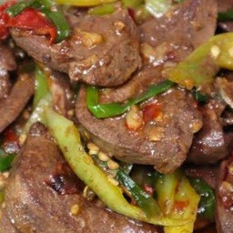 ตับหมูผัดพริกหยวก กับข้าว