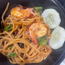 กระเพราสปาเก็ตตี้ (พริกแห้ง)