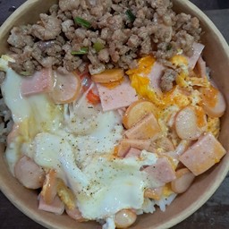 ข้าวไข่ข้นรวมมิตร