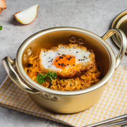 ข้าวผัดกิมจิ ไข่ดาว