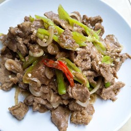 เจ๊ติ๊ก อาหารตามสั่งเลย