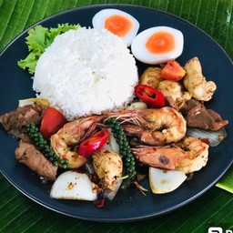 ข้าว + ผัดพริกไทยดํา ( เนื้อสัตว์เลือกได้ ) ( ราคาไม่รวมไข่ )