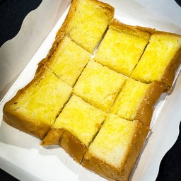 ปังปิ้งเนยนม