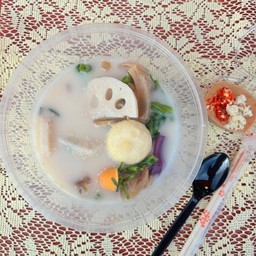 น้ำซุปกระดูกหมู + น้ำจิ้ม (สูตรพิเศษ)