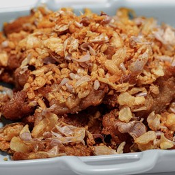 หมูทอดกระเทียม