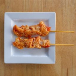 ไก่แดงไม้ใหญ่