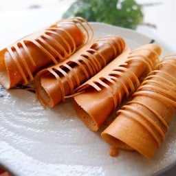 Rose House โตเกียว x ขนมเบื้อง เมืองปราจีนบุรี