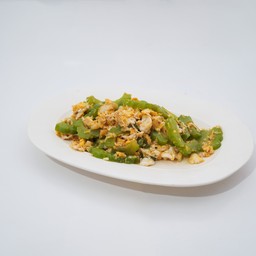 มะระผัดไข่