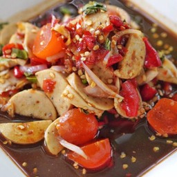 ยำหมูยออุบล-ไข่แดงเค็มน้ำปลาร้า