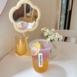 Butterfly pea lemon soda