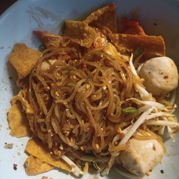 ก๋วยเตี๋ยวแห้งหมู