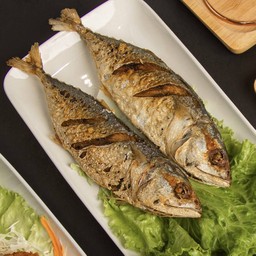 ปลาทูทอดราดน้ำปลา