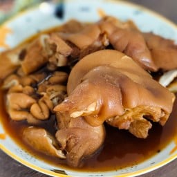 ข้าวขาหมูโอลี่ยูว์