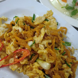 ไชโป้ผัดไข่
