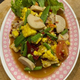 ตำข้าวโพดหมูยอ