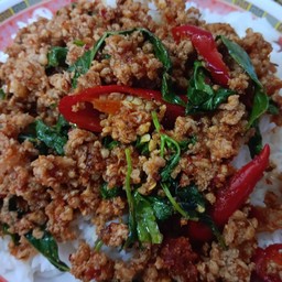 พริกแกงหมูสับ