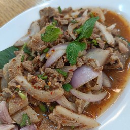 ลาบเนื้อ
