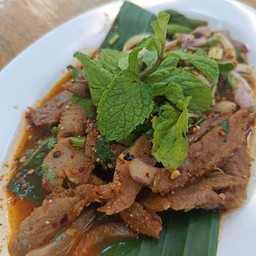 น้ำตกเนื้อ