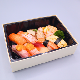(GB10) Medium Sushi Set