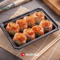 โรลแซลมอนสอดไส้ไข่หวานญี่ปุ่น ราดซอสไซเกียวรสหวาน