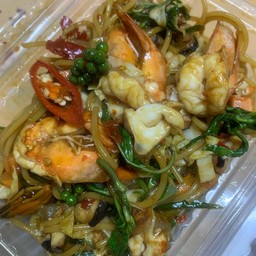 สปาเก๊ตตี้ขี้เมาทะเล