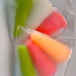 ปีโป้ เเช่เเข็ง 3 อัน 8 บ.