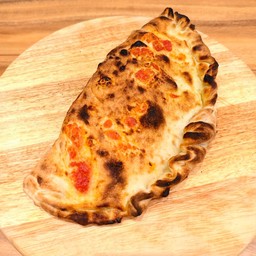 VEGGIE CALZONE