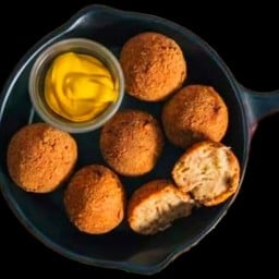 Beef Bitterballen - Beef Ragout in a crust