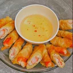 เกี๊ยวปูอัดทอดกรอบเนื้อแน่นๆ