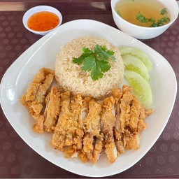 ข้าวมันส์(ข้าวมันไก่ ข้าวขาหมู เตี๋ยวเรือ19บาท)