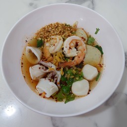 ก๋วยเตี๋ยวต้มยำทะเล