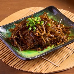 ยำสาหร่ายคอมบุ
