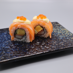 (GR05) Salmon Mayong Roll