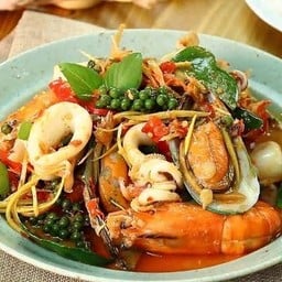 ผัดฉ่าทะเล
