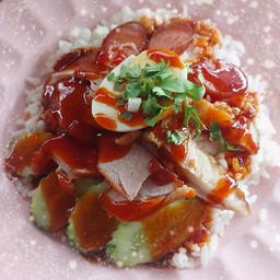 ข้าวหมูแดง