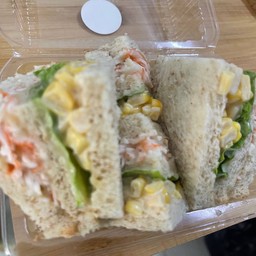 แซนวิช ปูอัด + ข้าวโพดหวาน 59