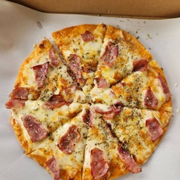 พิซซ่าถาด เบค่อนชีส