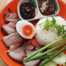 ข้าวหมูแดง