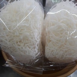 หมี่กรอบ