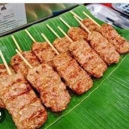 ไก่ปิ้งนมสด 3 ไก่ 10 ไม้