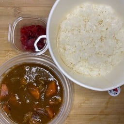 [อร่อยซ่ากับโค้ก] ข้่าวแกงกะหรี่ผัก +  โค้ก ออริจินัล (กระป๋อง)