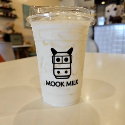 นมสดเย็น