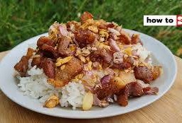 ทอดกระเทียม ราดข้าว